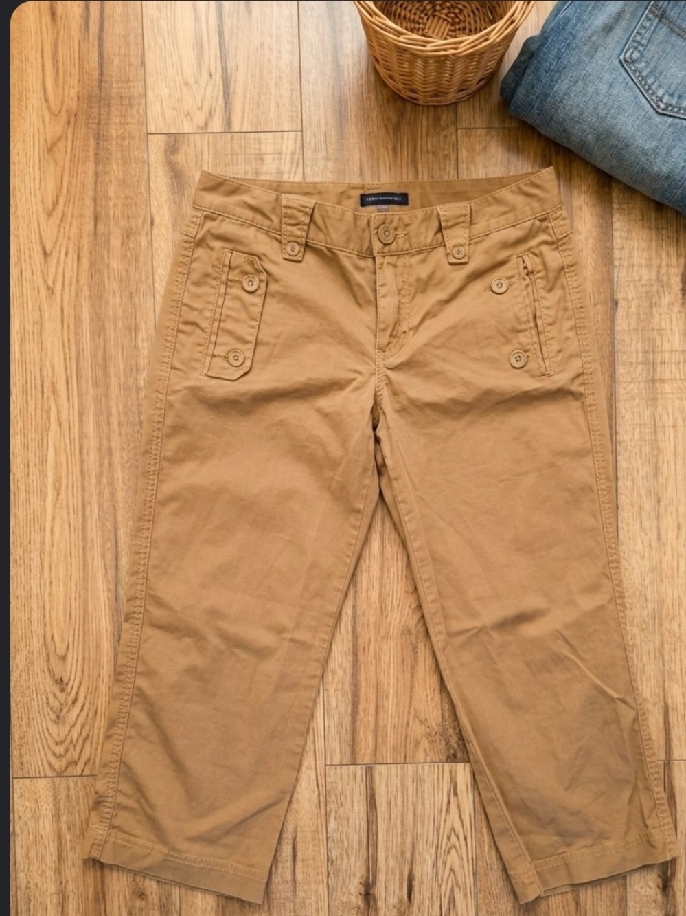 Tommy Hilfiger Khaki Cropped Capris Pants